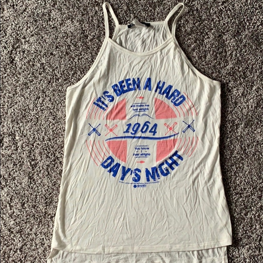 Lightweight tank top